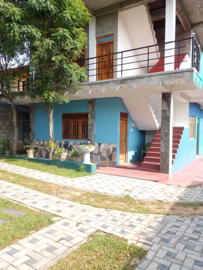 Thomasha Homestay Уэллавайя Экстерьер фото