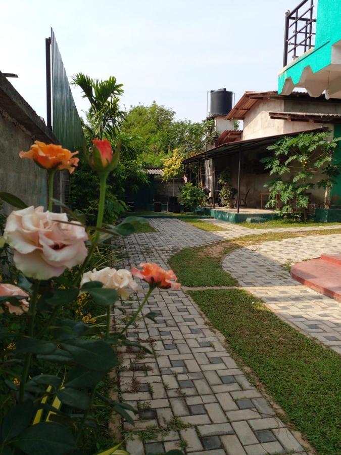 Thomasha Homestay Уэллавайя Экстерьер фото