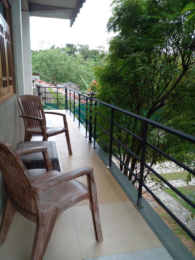 Thomasha Homestay Уэллавайя Экстерьер фото