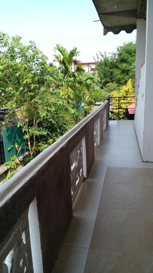 Thomasha Homestay Уэллавайя Экстерьер фото