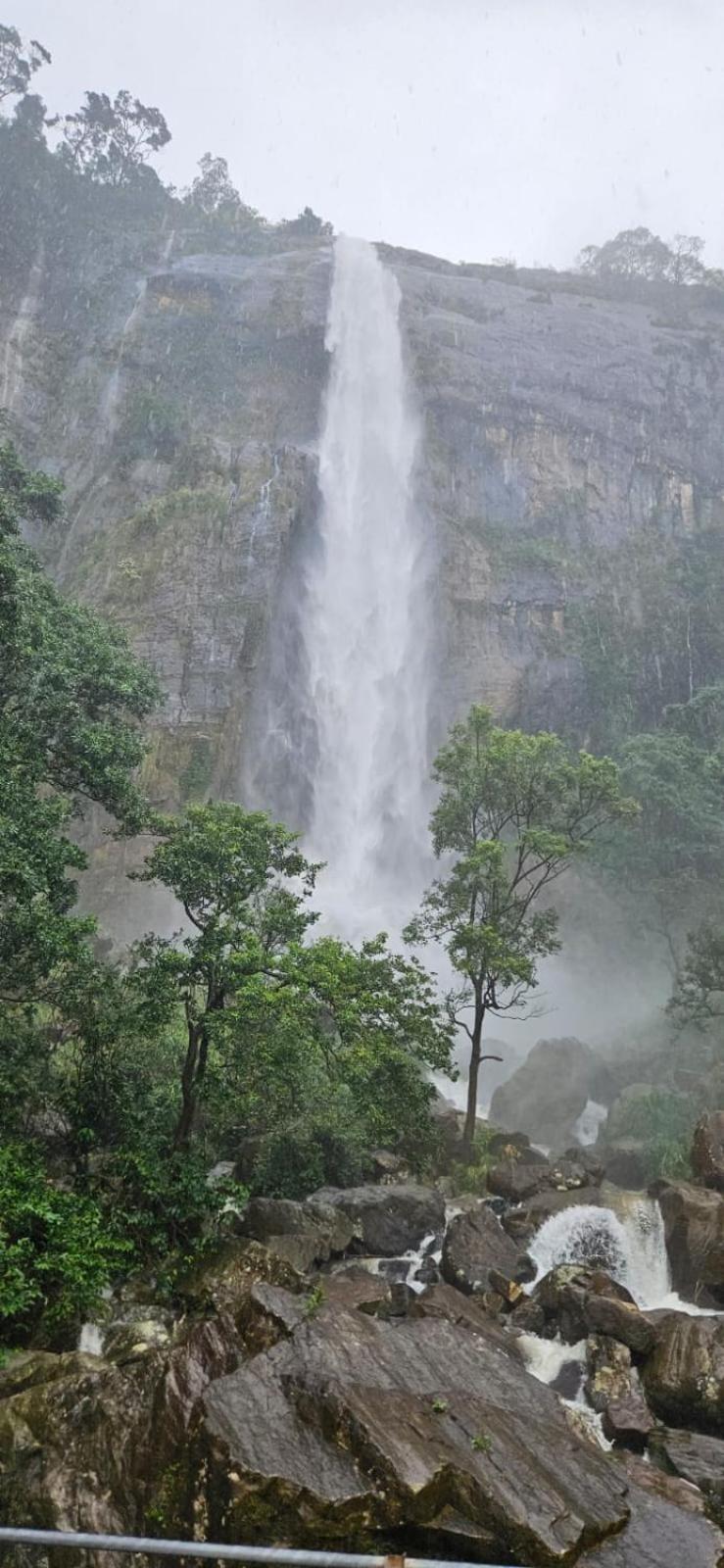 Thomasha Homestay Уэллавайя Экстерьер фото